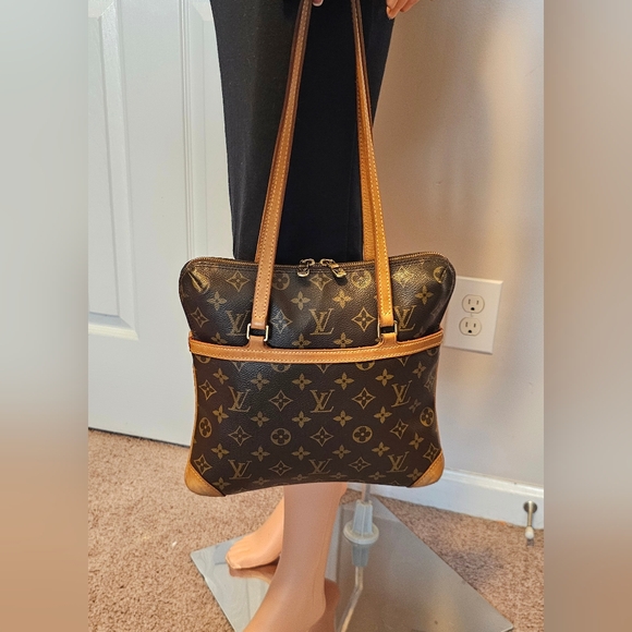 Authentic LOUIS VUITTON Coussin GM Shoulder Bag - Picture 14 of 14